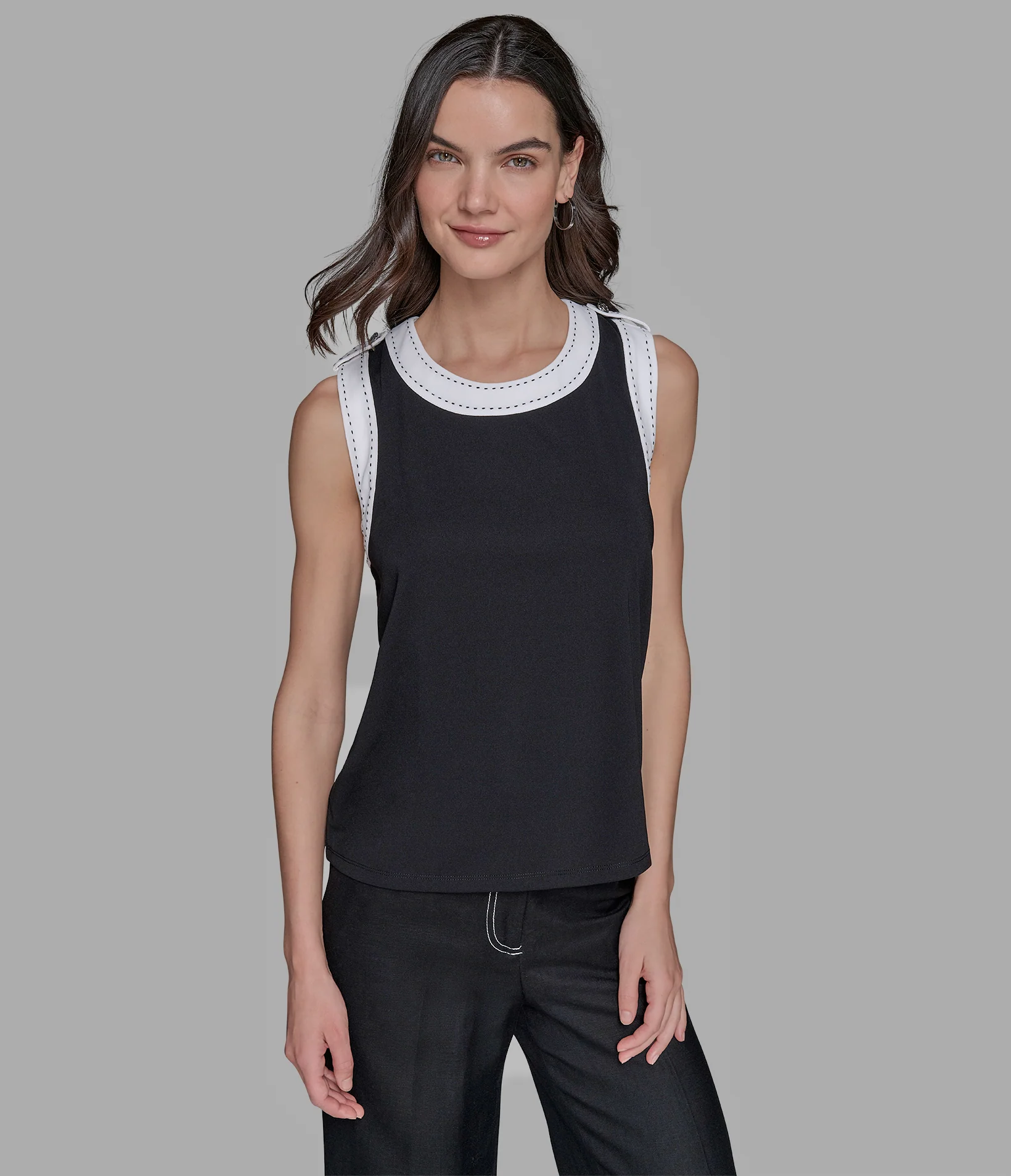 TANK TOP WITH BUTTON